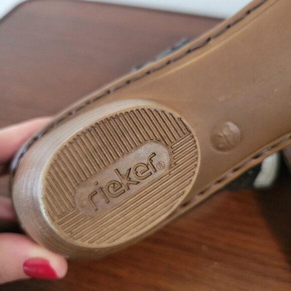 Rieker Antistress Mirjam 53 Women Black Leather Floral Chunky Heels Shoes 40 8.5 - Picture 6 of 9